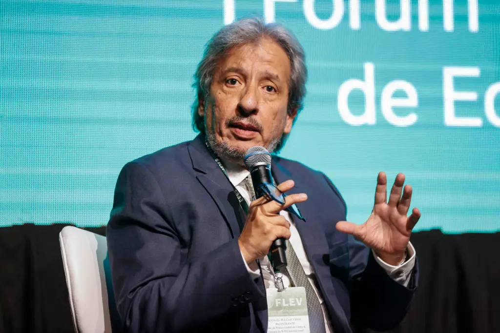 El Líder de Práctica Global de Clima y Energía de WWF Internacional, Manuel Pulgar-Vidal, fue registrado el pasado 19 de octubre, durante un evento para abordar los desafíos que plantea la crisis climática, organizado por la Agencia EFE, en la ciudad de São Paulo (Brasil). EFE/Sebastiao Moreira