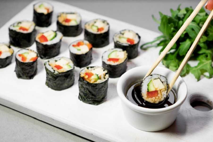 Sushi de atún picante: disfruta este delicioso plato con tu familia