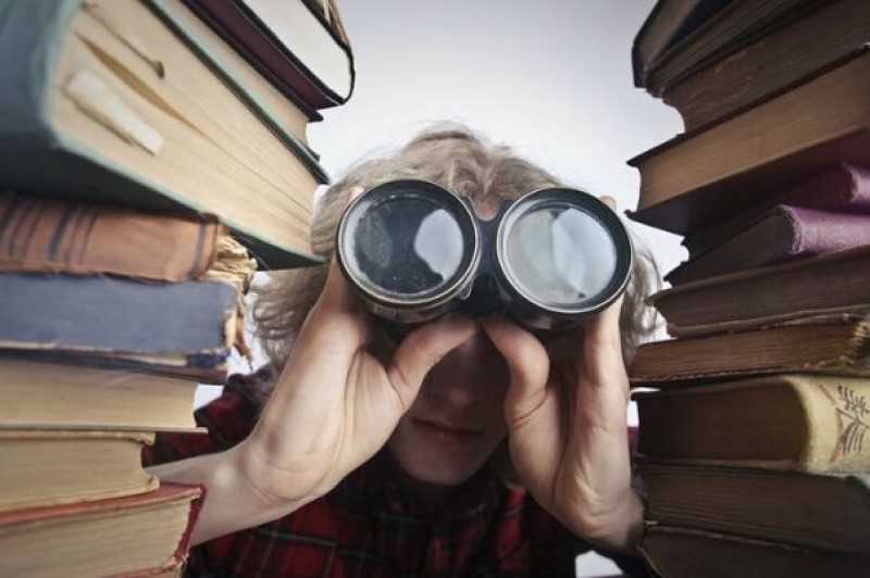 Personas curiosas: estos son los cinco rasgos que la caracterizan