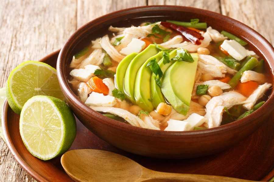 Caldo tlalpeño: delicioso plato para los días fríos