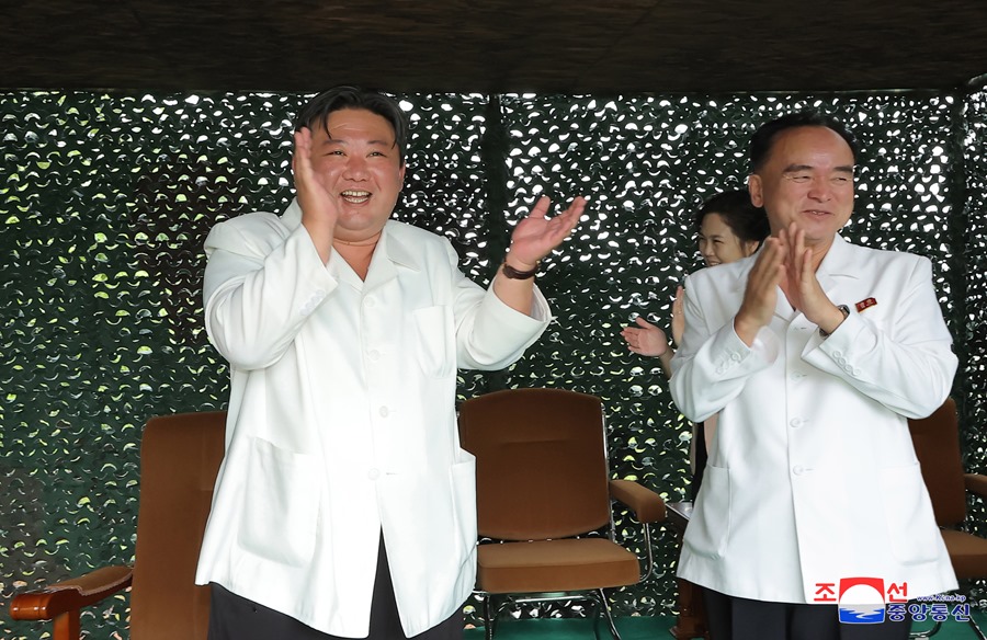 Imagen del líder norcoreano, Kim Jong-un, difundida por la Agencia Central de Noticias de Corea del Norte (KCNA) el pasado mes de julio. EFE/EPA/KCNA