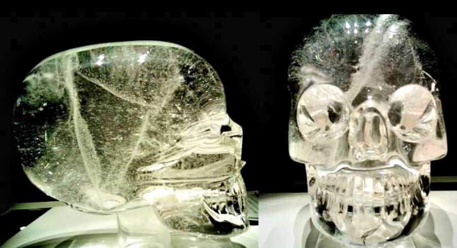 El misterio de la calavera de cristal maya