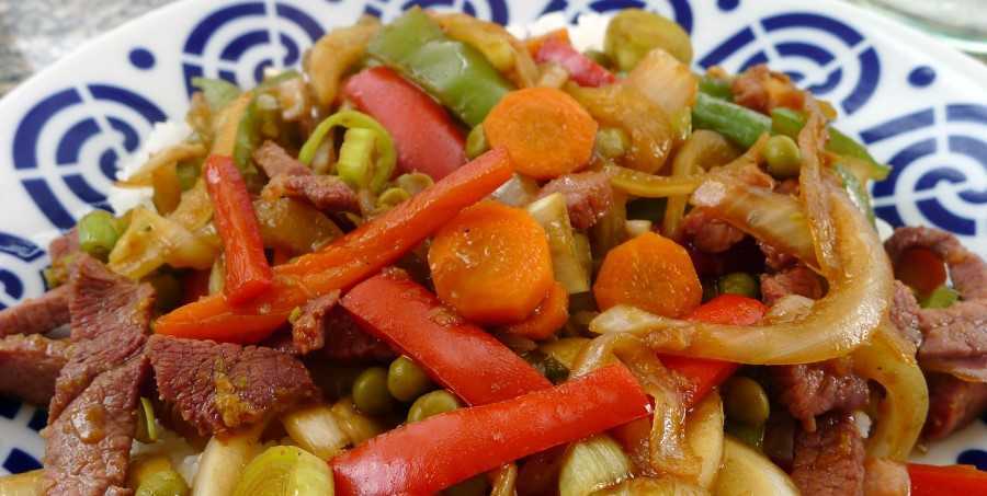 Wok de jabalí con verduras asiáticas: prepara este rico plato
