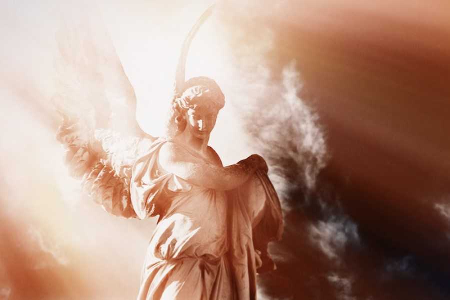 Ángeles y guardianes | Relatos del lado oscuro