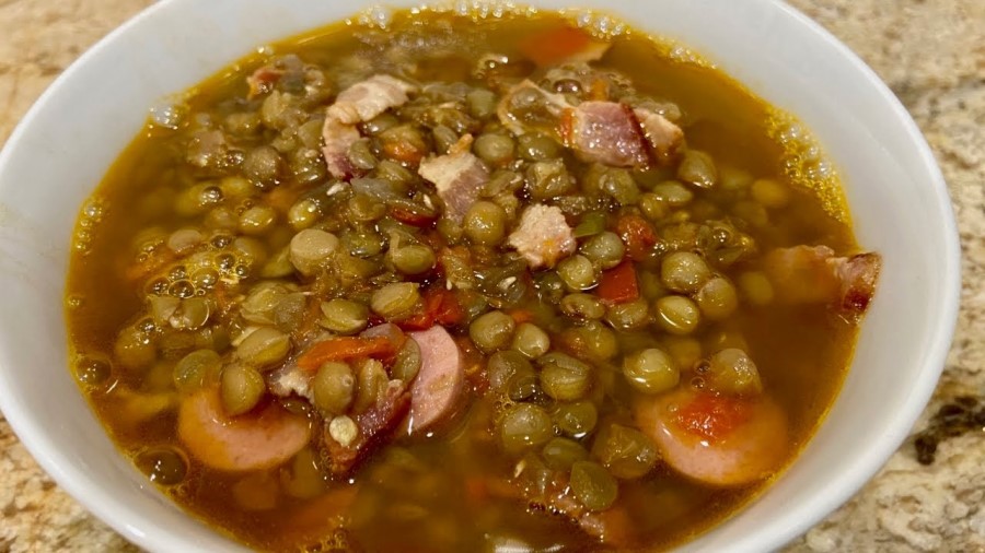 Sopa de lentejas con tocino: prepara esta sabrosa receta en casa