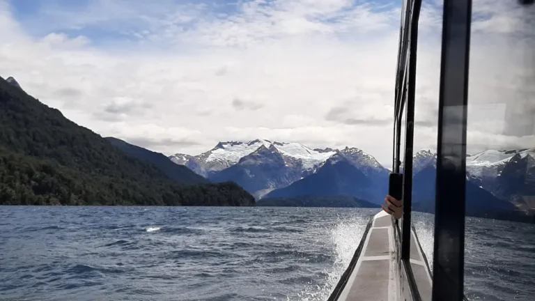 Fotografía de archivo de la vista del Glaciar Torrecillas en el Parque Nacional de Los Alerces en Chubut (Argentina). EFE/Concepción M. Moreno
