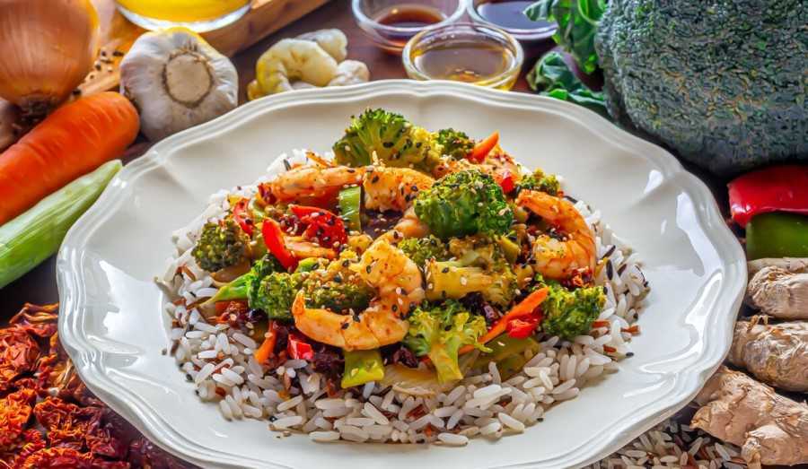 Arroz con calamares y brócoli