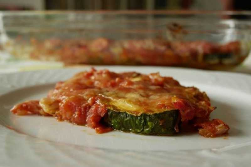 Milanesas napolitanas con calabacín rebozado