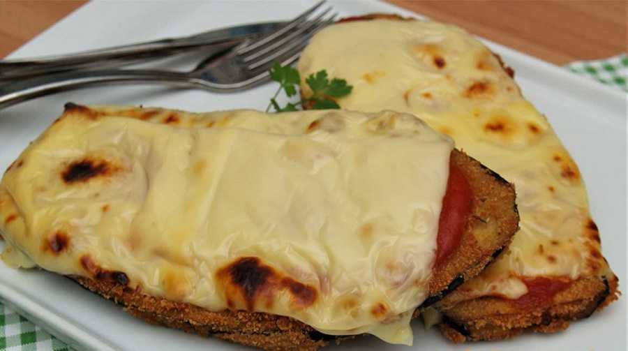 Milanesas napolitanas con calabacín rebozado: así se prepara