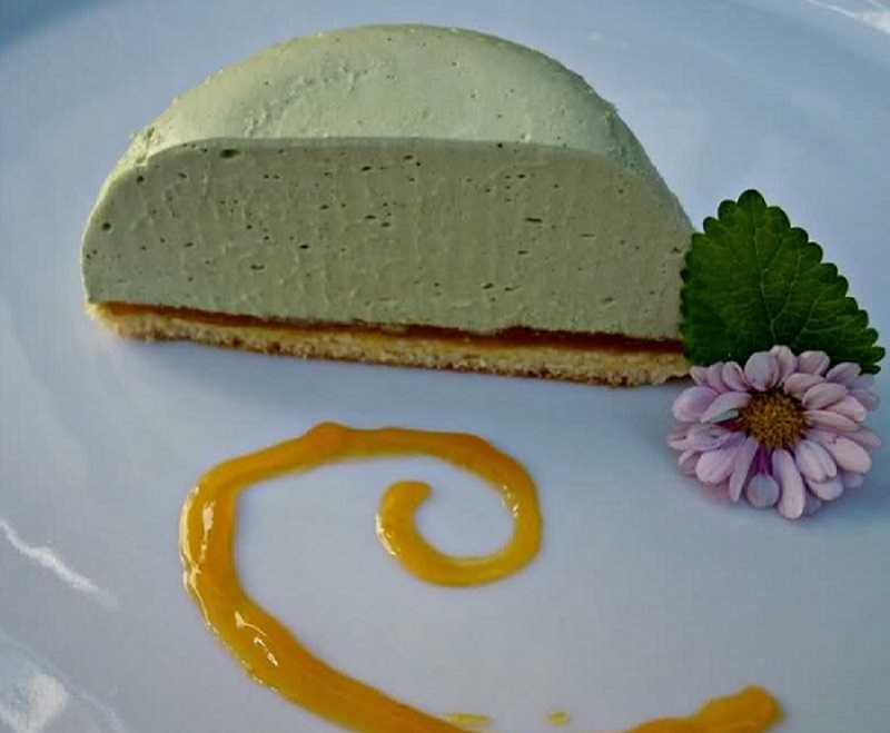 Mousse de matcha con gelatina de té: así lo puedes preparar