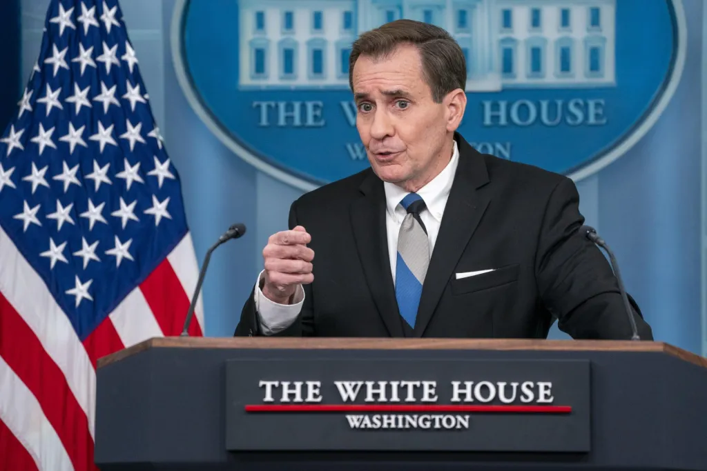 El portavoz del Consejo de Seguridad Nacional de la Casa Blanca, John Kirby, habla durante una rueda de prensa, en Washington. EFE/EPA/Ken Cedeno/Pool