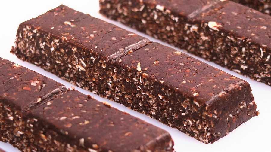 Barritas de cereales con membrillo y chocolate: así se preparan