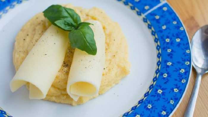 Crema de maíz con queso manchego