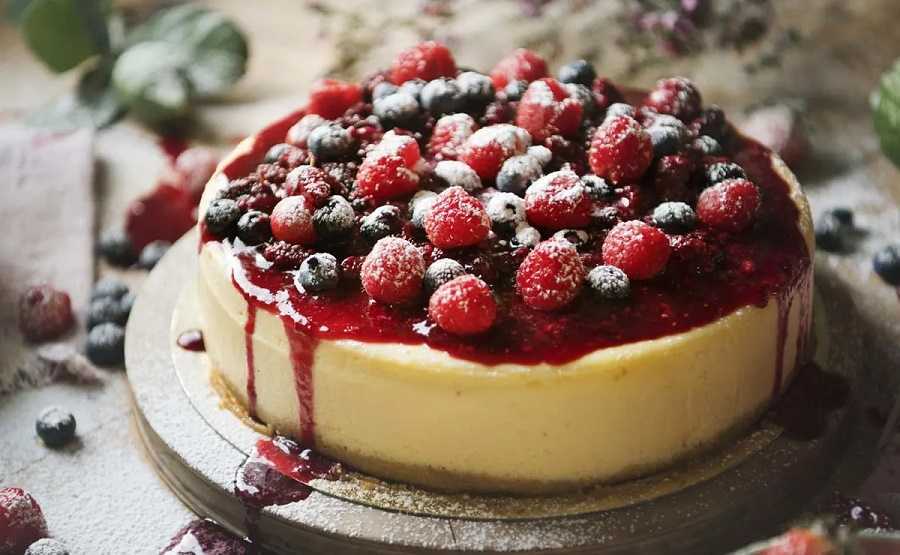 Tarta de queso con sabor a vainilla: rico postre para el café