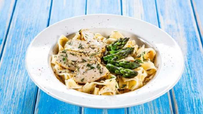Paccheri con acelgas y merluza