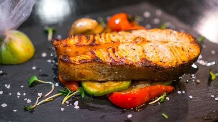 Pescado a la plancha con pimiento