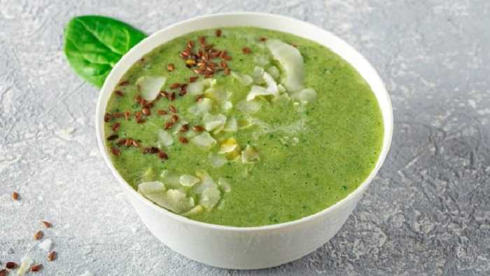 Sopa de kiwi y pepino con menta