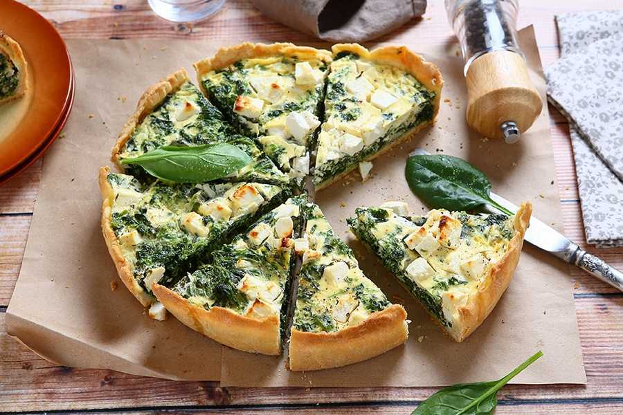 Tarta de queso y espinacas con remolacha: rica receta