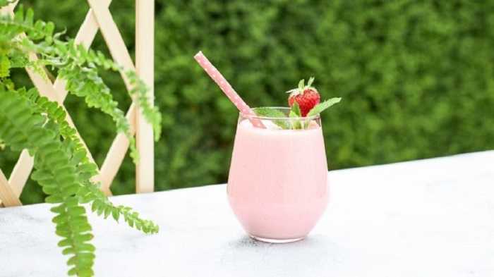 Batido de nueces y fresas