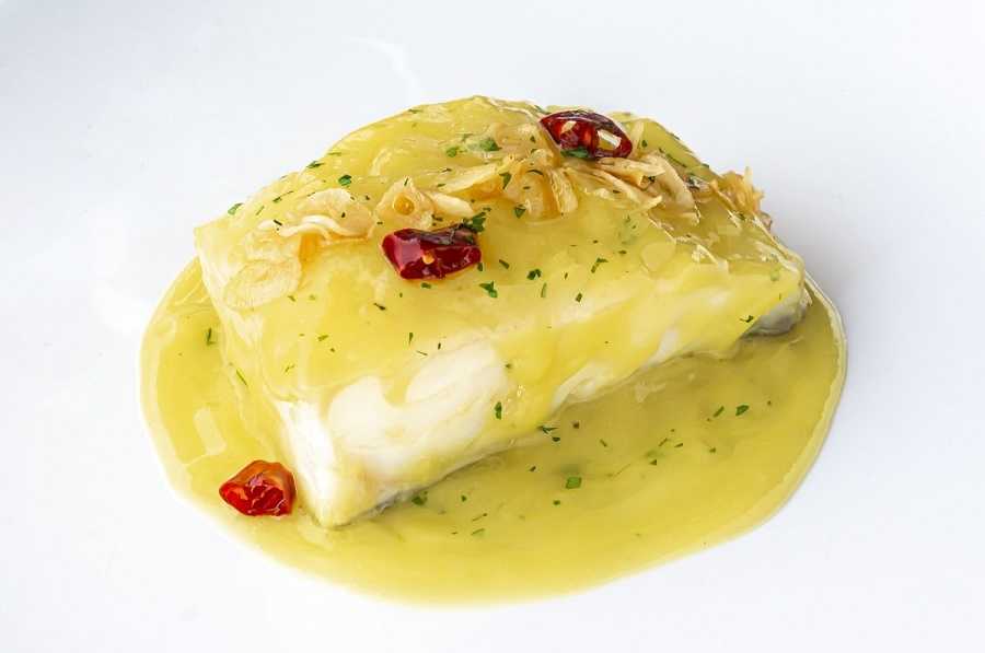 Bacalao al pil pil aprende y prepara este rico plato para almorzar CURADAS