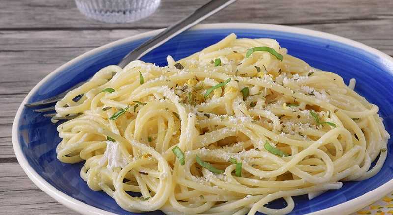 Espagueti al limón con parmesano: deliciosa receta para almorzar
