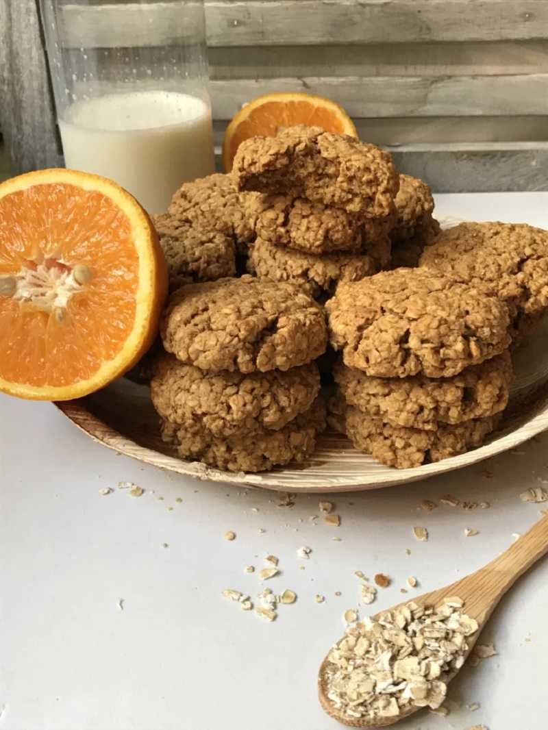 Galletas de avena con naranja: rico postre para acompañar el café