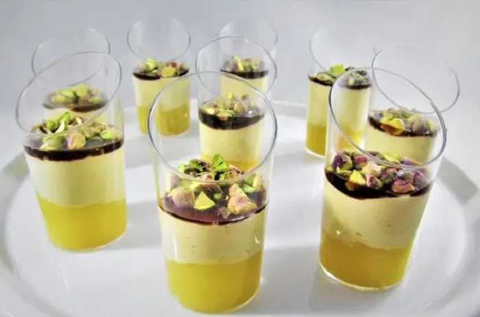 Mousse de mango y jengibre con pistachos: así lo puedes preparar