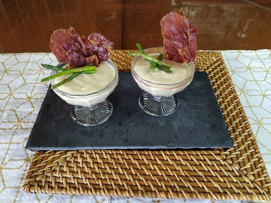 Mousse de espárragos con jamón serrano y parmesano: preparalo