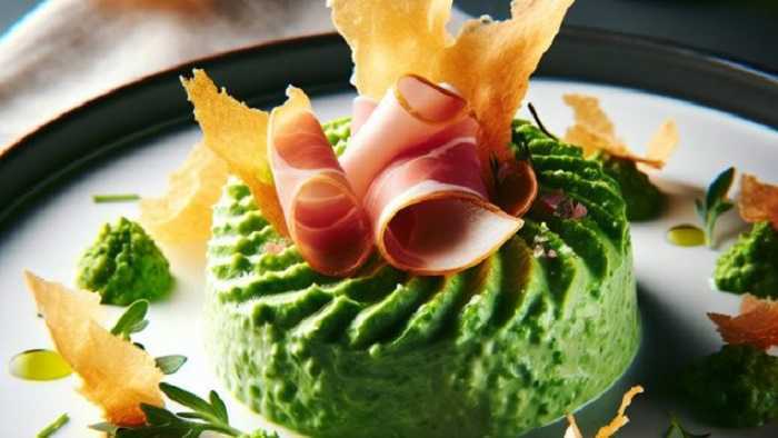 Mousse de espárragos con jamón serrano
