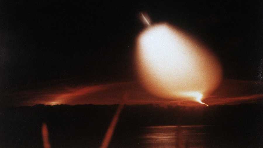 Tres casos de OVNIS y pilotos | Relatos del lado oscuro
