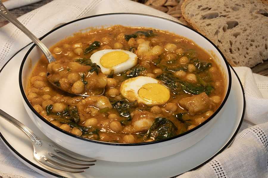 Garbanzos con espinacas: prepara este rico plato para el almuerzo