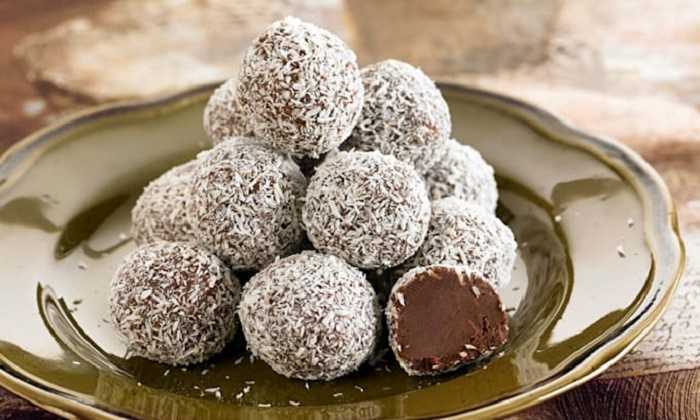 Trufas de chocolate con coco: rica receta para después de cenar