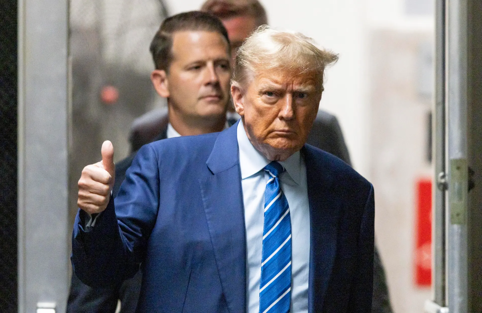 El expresidente estadounidense Donald Trump asiste al Tribunal Penal de Nueva York durante el segundo día de su juicio. EFE/EPA/Justin Lane/Pool