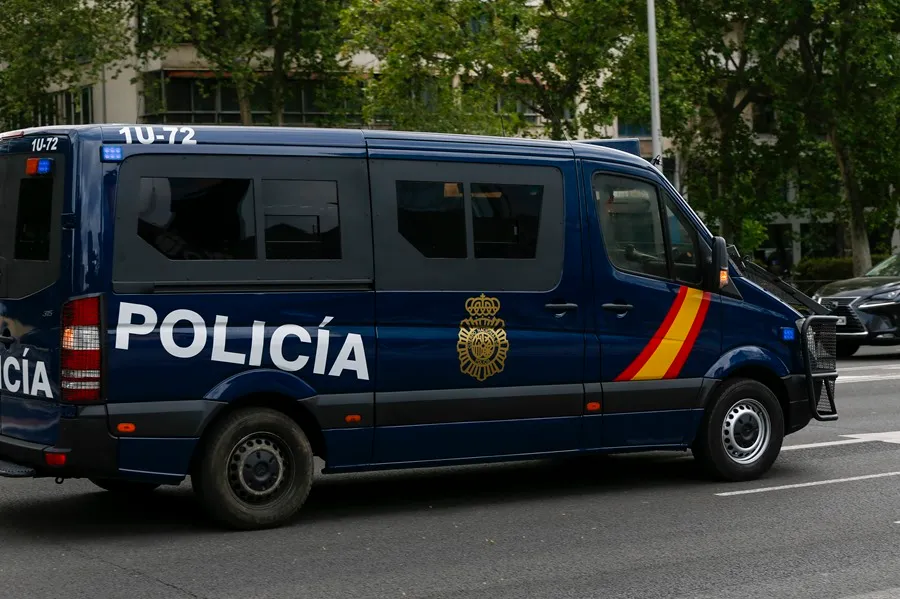 Imagen de archivo de un furgón de la Policía Nacional. EFE/Alejandro López