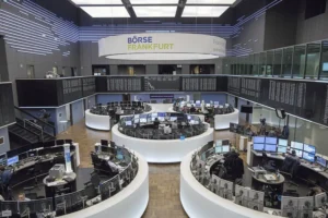 Vista general de la bolsa de Fráncfort (Alemania), en una imagen de archivo. EFE/Alexander Becher