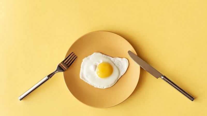 Comer huevo aumenta el colesterol