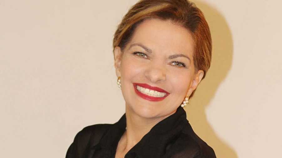 Carmen Julia Álvarez y su difícil tránsito hacia la maternidad