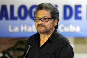 El disidente de las FARC 'Iván Márquez', líder de la Segunda Marquetalia. EFE/Ernesto Mastrascusa