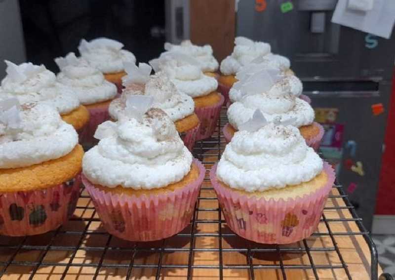 Cupcakes de chocolate blanco con coco: prepara este rico postre