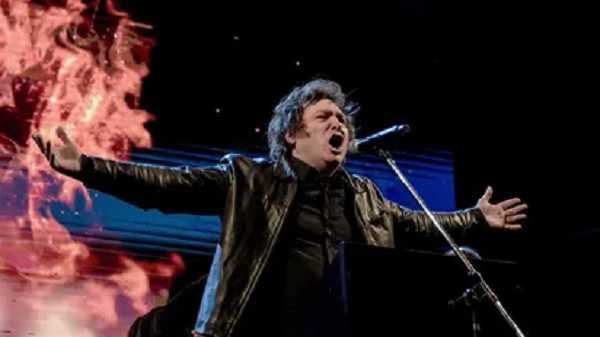 Milei arrasa en Luna Park