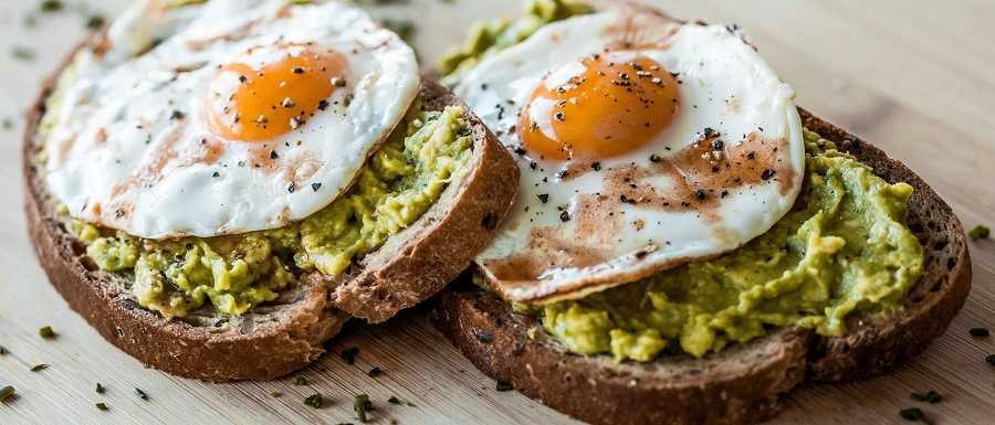 Tostadas de huevo con aguacate: prepara esta sabrosa receta