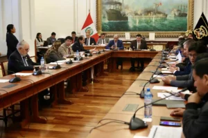 Fotografía cedida por el Congreso de la República de Perú de la reunión de la junta de portavoces este martes, en Lima (Perú). EFE/Congreso de la República de Perú