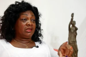 La veterana disidente cubana Berta Soler habla durante una entrevista con EFE, el 11 de junio del 2024, en La Habana (Cuba). EFE/Ernesto Mastrascusa