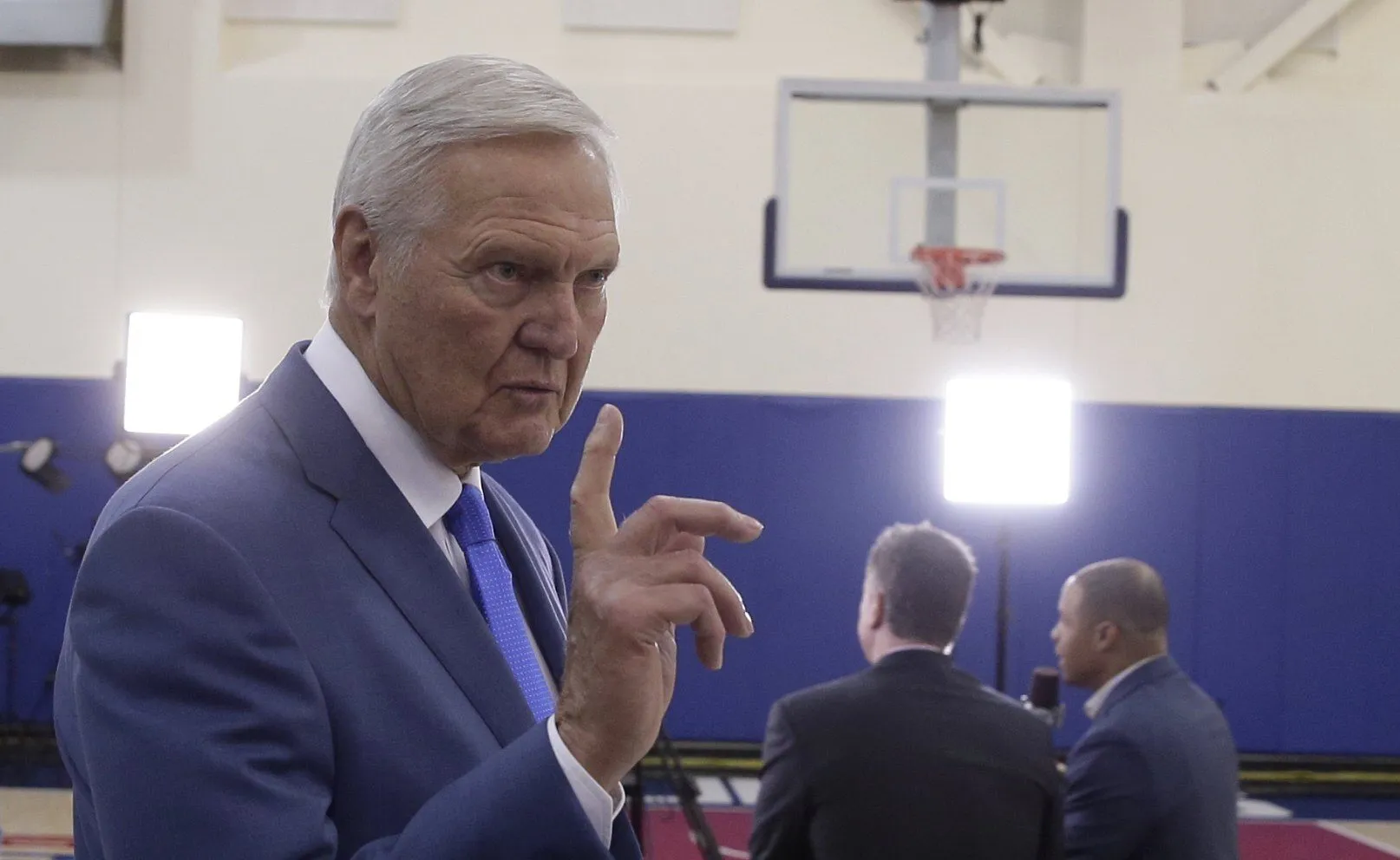 La leyenda del baloncesto de la NBA Jerry West, en una fotografía de archivo. EFE/Mike Nelson