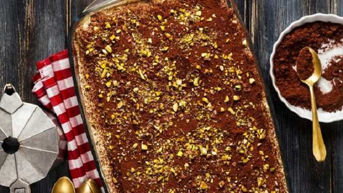 Tiramisú de pistachos y café espresso