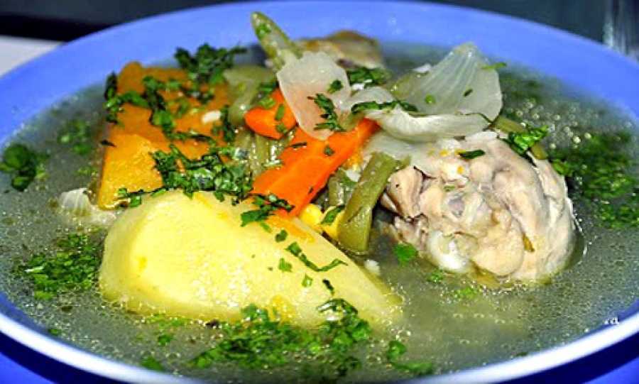 Caldo de gallina: prepara este sabroso plato y disfruta en familia