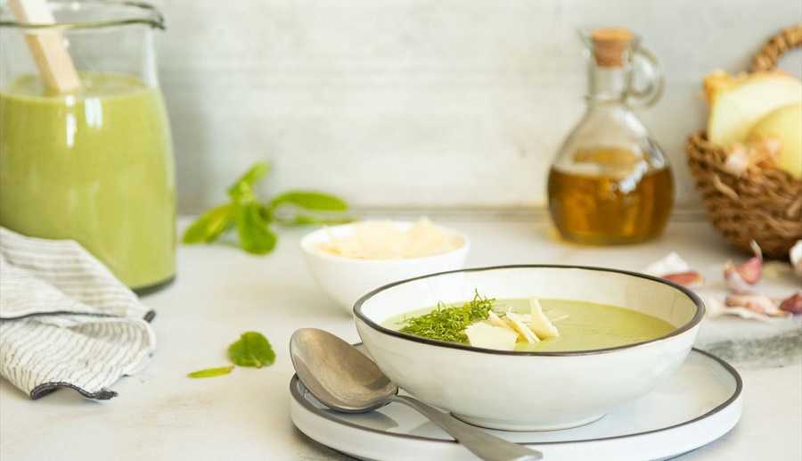 Crema fría de pepino y lechuga con verduras: prepara esta deliciosa receta