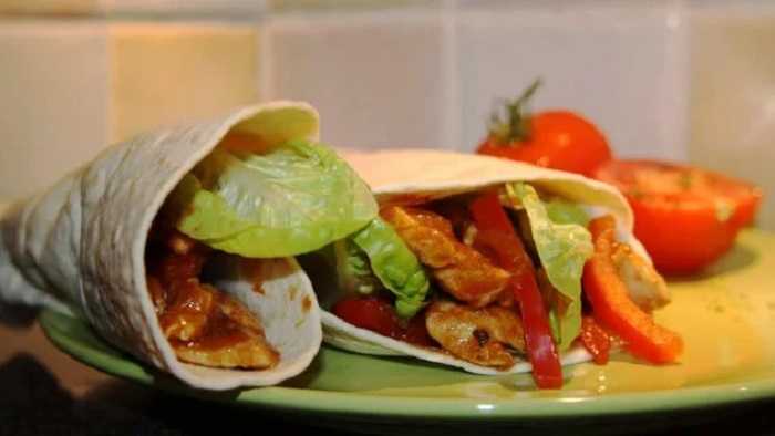 Fajitas vegetarianas con setas y guacamole