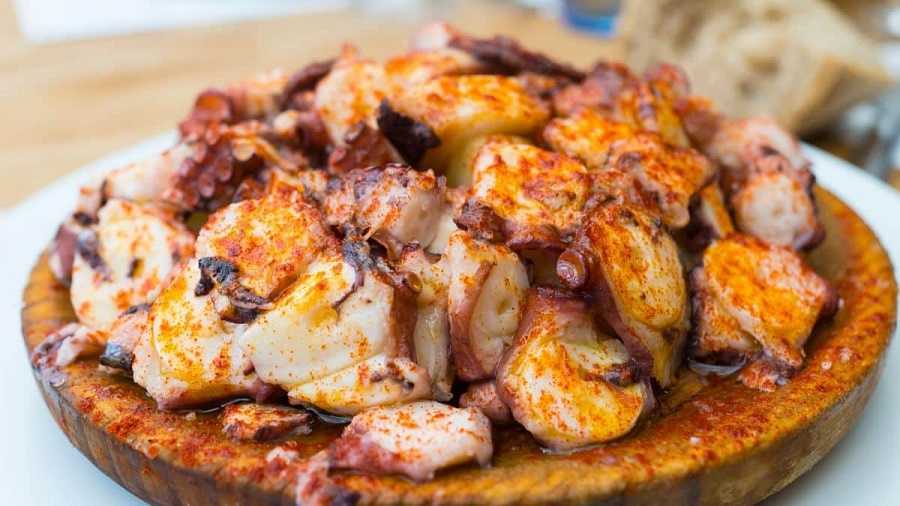 Pulpo a la gallega: sabroso plato para compartir en familia