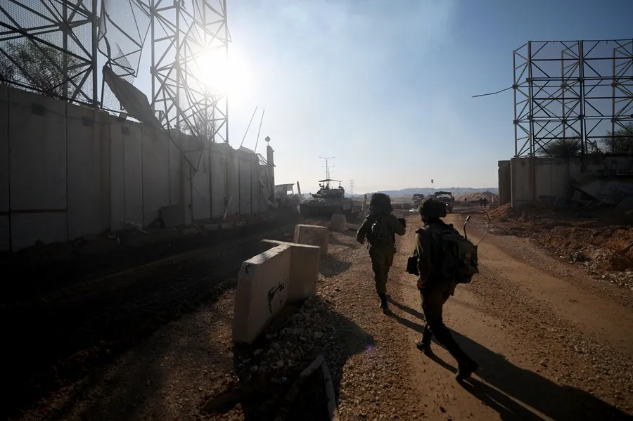 Soldados israelíes en la localidad de Beit Hanun, al norte de la Franja de Gaza, en una imagen de archivo. EFE/EPA/Atef Safadi
